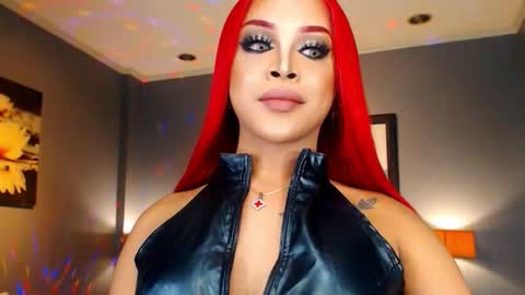 UrMajestyTyra online show from October 20, 12:55 am