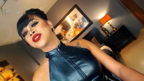 UrMajestyTyra online show from November 7, 2:11 am