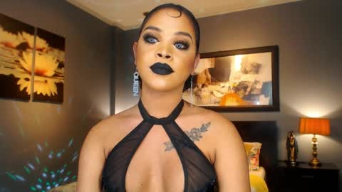 UrMajestyTyra online show from April 6, 4:46 am