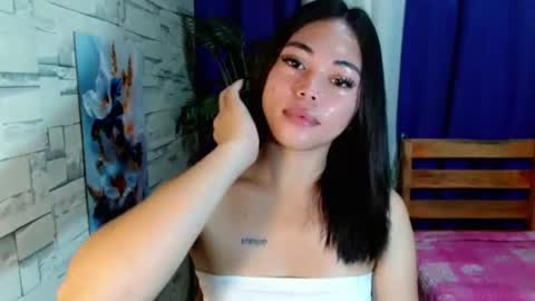 Snapshot of urpinay_girl01 chatting on June 16, 1:19 am Ms Ayesha online show from June 16, 1:19 am