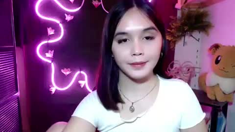 Pia online show from November 7, 5:57 pm