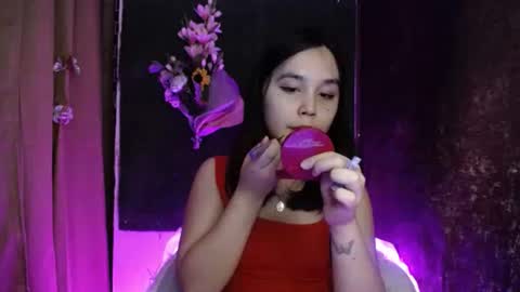 Pia online show from January 8, 2:25 am