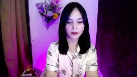 Pia online show from January 13, 9:53 pm