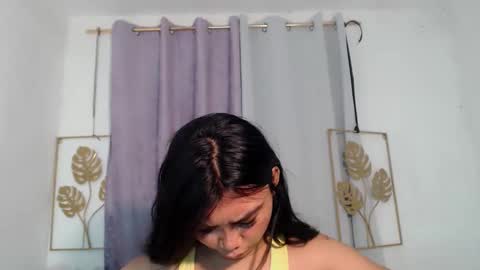 urpinay_sandra69 online show from April 17, 1:25 pm