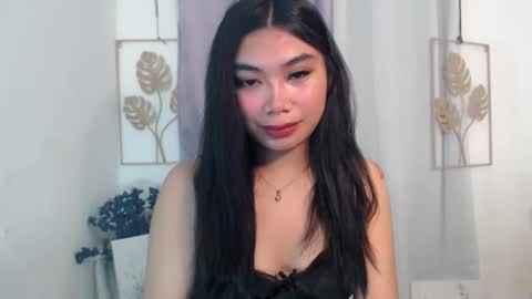 urpinay_sandra69 online show from April 20, 10:55 pm