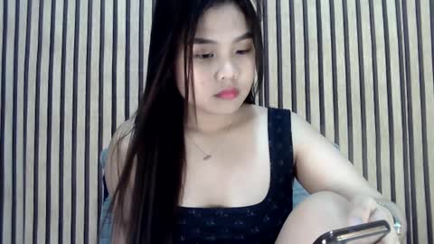 urpinaycutie online show from February 17, 12:38 pm