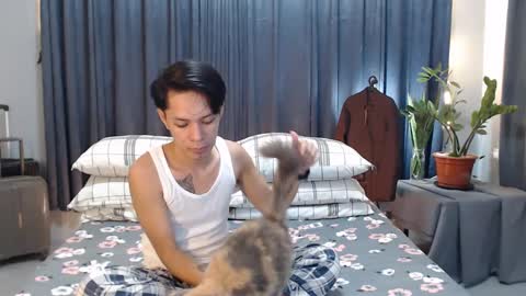 Mel online show from February 25, 3:20 am