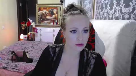 UrSecretTreasure88 online show from October 21, 11:22 am