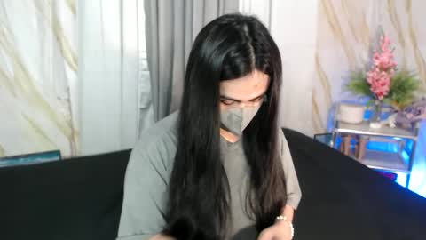 Snapshot of ursexybutt chatting on February 18, 2:05 am fiona online show from February 18, 2:05 am