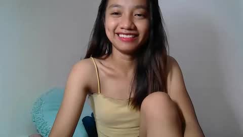 Snapshot of urshamegirl4you chatting on May 12, 1:19 pm Your LUNA online show from May 12, 1:19 pm