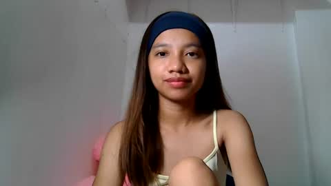 Snapshot of urshamegirl4you chatting on June 14, 5:37 pm Your LUNA online show from June 14, 5:37 pm