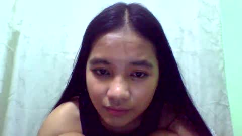 Snapshot of urskinnygirl4u18 chatting on March 4, 3:55 am Urskinnygirl4u18 - ROSE ROOM online show from March 4, 3:55 am