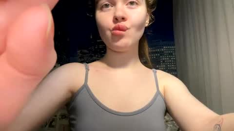 Snapshot of ursoulandheart chatting on December 31, 2:14 pm Hannah online show from December 31, 2:14 pm