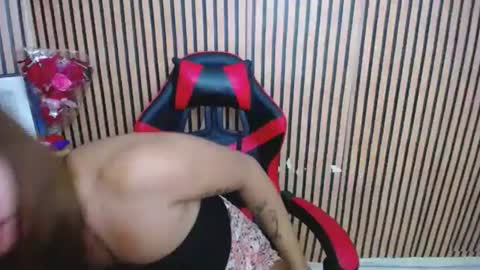 yanie online show from February 24, 1:46 am