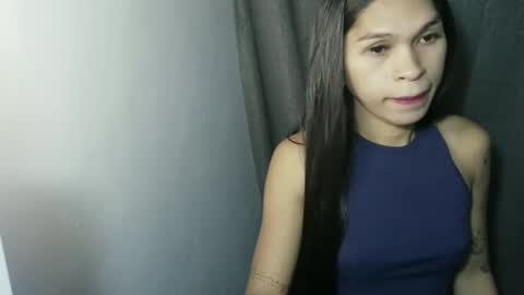 Snapshot of ursweet_zeviixx chatting on June 4, 9:37 am ursweet_zeviixx online show from June 4, 9:37 am