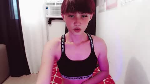 Snapshot of ursweetgirlsammy19 chatting on October 7, 5:59 am sammy the nughty girl who can make you happy online show from October 7, 5:59 am
