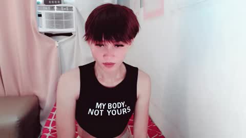 Snapshot of ursweetgirlsammy19 chatting on October 11, 8:24 am sammy the nughty girl who can make you happy online show from October 11, 8:24 am