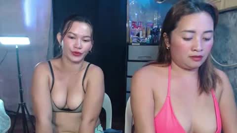 ursweetpinky online show from February 25, 12:42 am