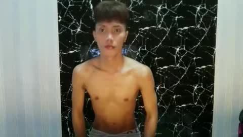 Snapshot of urtwink_jm chatting on May 10, 1:55 am mark online show from May 10, 1:55 am