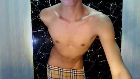 Snapshot of urtwink_jm chatting on May 18, 6:03 pm mark online show from May 18, 6:03 pm