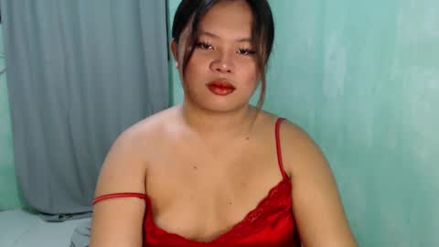 Bella Miles Olivia online show from December 5, 8:55 pm