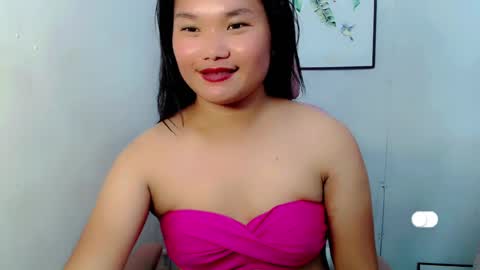 Snapshot of urwildpinayxxx chatting on December 10, 8:49 pm melody online show from December 10, 8:49 pm