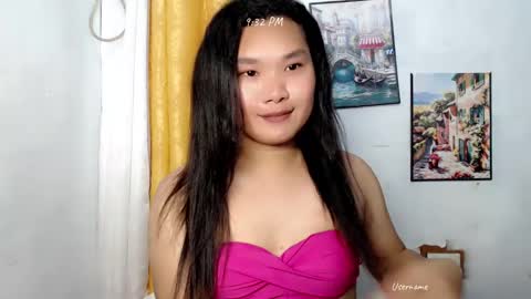 Snapshot of urwildpinayxxx chatting on January 6, 2:25 pm melody online show from January 6, 2:25 pm
