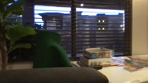 Urwivesaffair online show from December 19, 12:39 am