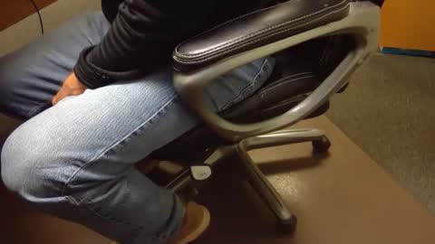 Snapshot of useemie chatting on April 1, 10:40 pm useemie online show from April 1, 10:40 pm