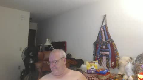 Eric online show from October 7, 3:04 am