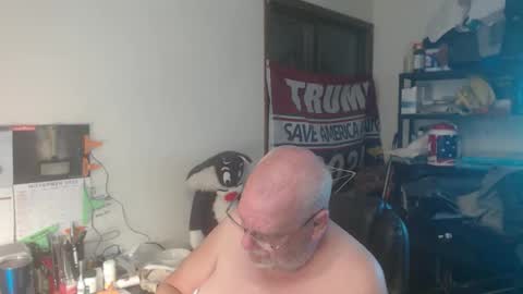 Eric online show from November 3, 4:25 am