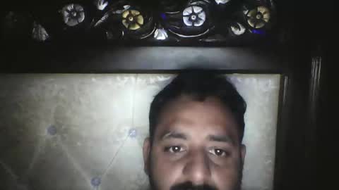 Snapshot of usman184 chatting on November 9, 4:05 pm Mian184 online show from November 9, 4:05 pm