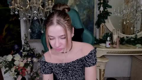 Leila online show from January 17, 12:31 pm