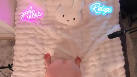 Snapshot of uwuxo chatting on January 29, 9:23 am Romy online show from January 29, 9:23 am