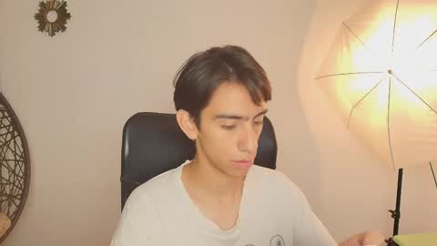 UYUKIE online show from September 30, 11:59 am