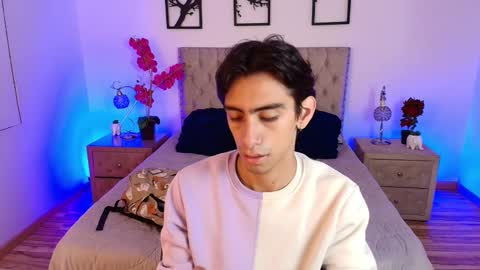 UYUKIE online show from October 15, 11:54 am