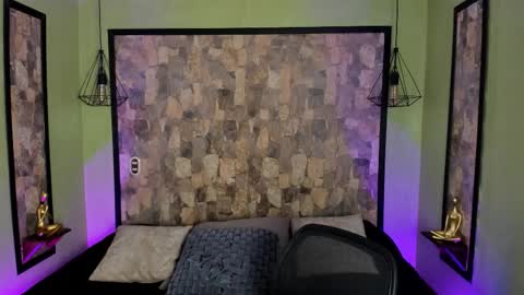 UYUKIE online show from October 18, 11:33 am