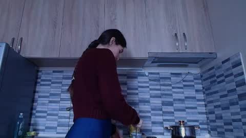 Snapshot of va_len_sea_ya chatting on March 1, 10:28 am Valensiya online show from March 1, 10:28 am