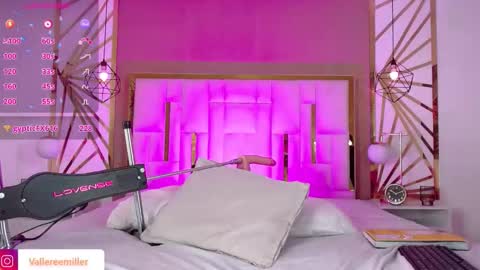 valeriee miller online show from November 15, 6:15 pm