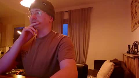 Snapshot of vacation__ chatting on February 4, 4:39 pm vacation__ online show from February 4, 4:39 pm