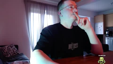 Snapshot of vacation__ chatting on February 18, 4:05 pm vacation__ online show from February 18, 4:05 pm