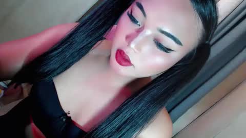 Snapshot of vae_sha chatting on February 19, 11:23 pm JESS - DONT FORGET TO FOLLOW ME AND GIVE ME THUMBS UP online show from February 19, 11:23 pm