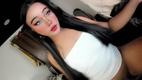 JESS - DONT FORGET TO FOLLOW ME AND GIVE ME THUMBS UP online show from July 6, 12:35 pm