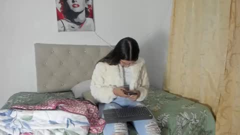 Vahiolet smith online show from September 19, 11:38 pm