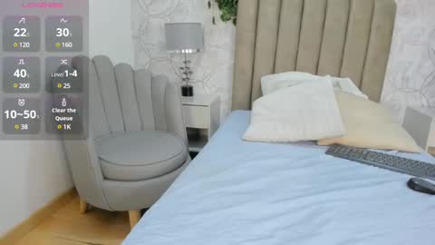 Vaiolet  online show from December 20, 7:50 pm