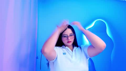 Snapshot of val_ferrer chatting on October 5, 1:04 am Valeria online show from October 5, 1:04 am