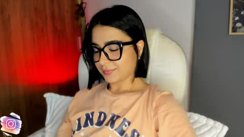 val_varago online show from April 3, 3:59 am