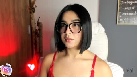 val_varago online show from April 18, 4:38 am