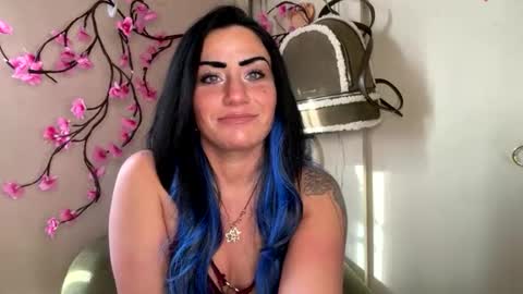 Snapshot of valaya906 chatting on February 9, 6:45 pm Valaya Noire online show from February 9, 6:45 pm