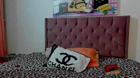 Valentina online show from February 24, 4:43 am